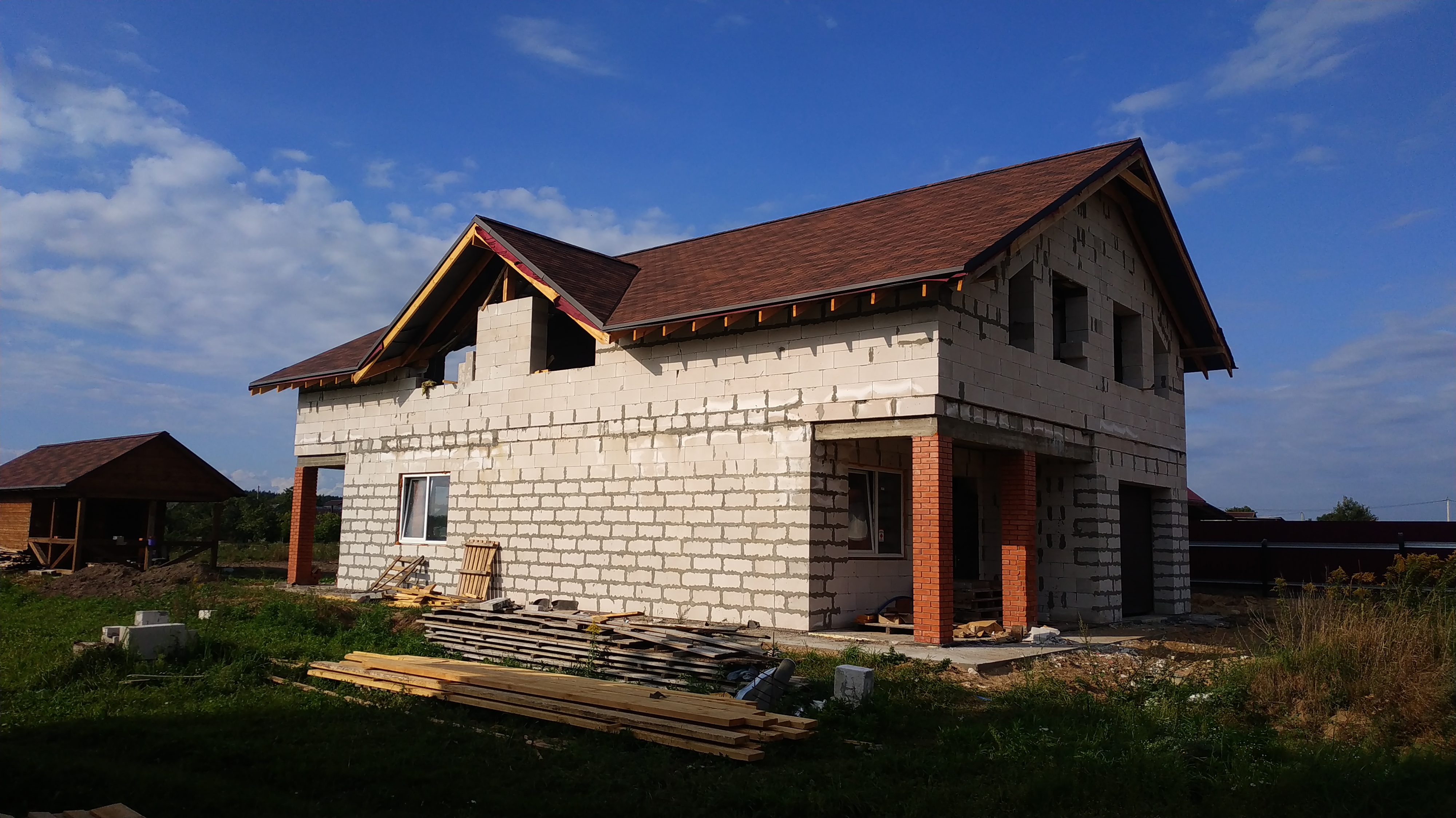 Монтаж крыши с гибкой черепицей Дёке Цюрих